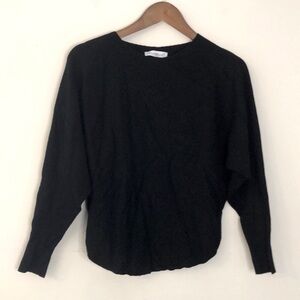 KEREN Hart Black Knit Sweater boat neck slightly rounded hem long sleeves SZ LG